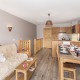 s�sz�ll�s: Le Hameau des Rennes